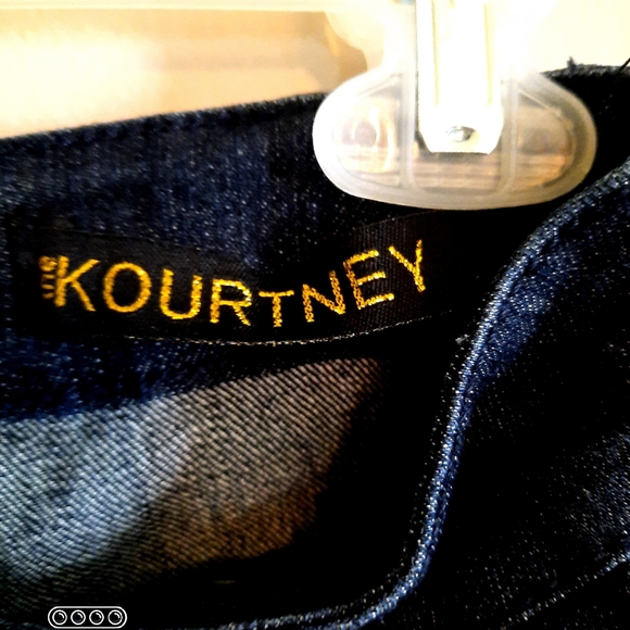 Kourtney Kardashian high rise collection jeans - Picture 7 of 8